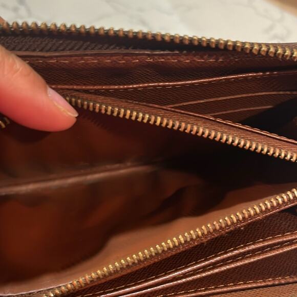 Louis Vuitton Mono Long Zipper Wallet- EUC - Picture 5 of 6